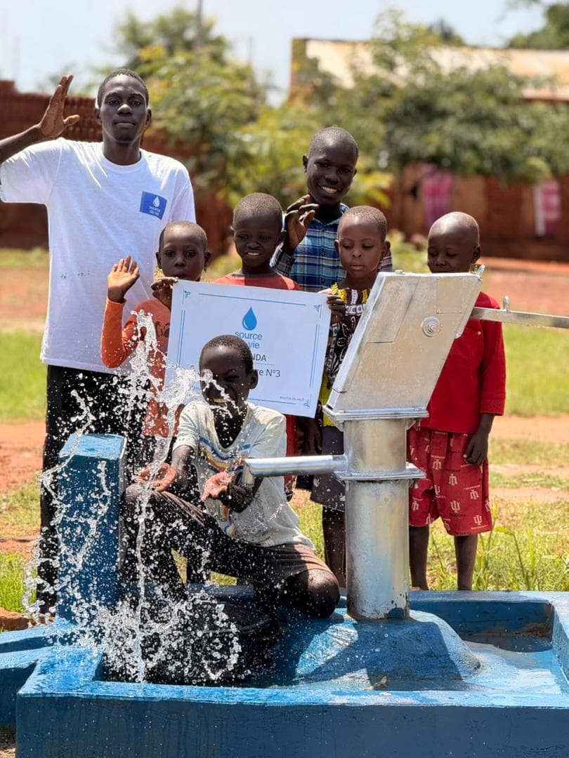 Puits Source de Vie Ouganda 3